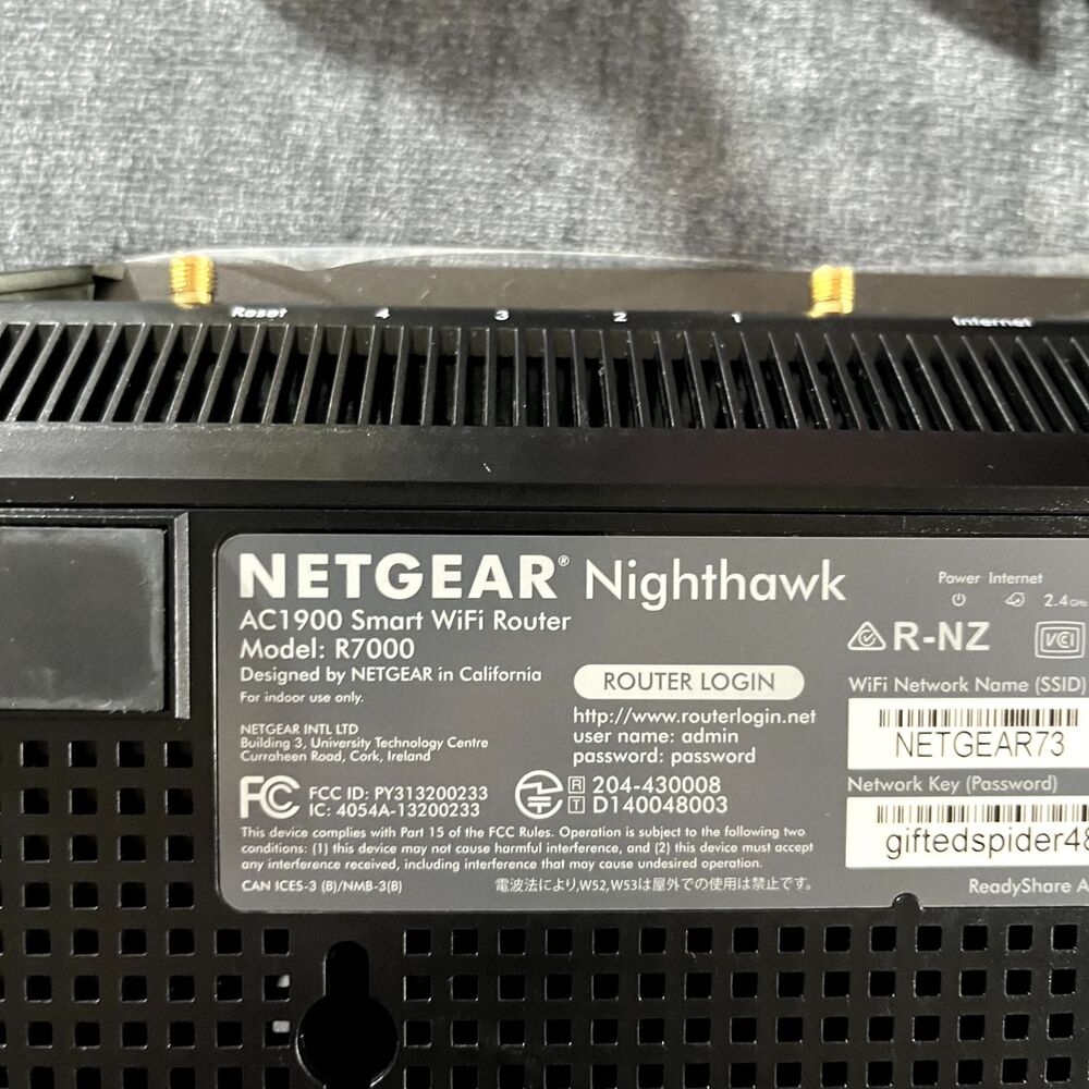 Netgear Nighthawk AC1900 Smart Wifi Router Model R7000 - Picture 4 of 7